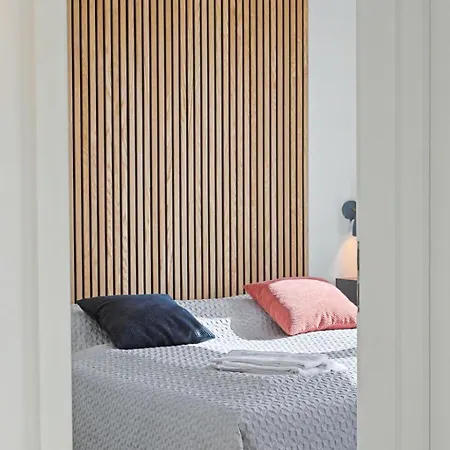 شقة Penthouse Duemmerblick - 619 By Interhome